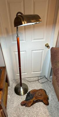ADJUSTABLE FLOOR LAMP AND A LIVE EDGE SLAB WALL CLOCK