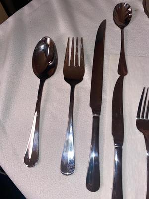 BRAND NEW HEAVY WALLACE FLATWARE 12 PLACE SETTING WITH EXTRAS