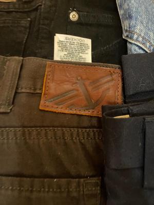 MENS HARLEY DAVIDSON JEANS, DOCKERS. WRANGLERS AND CROFT & BORROW JEANS 38x32