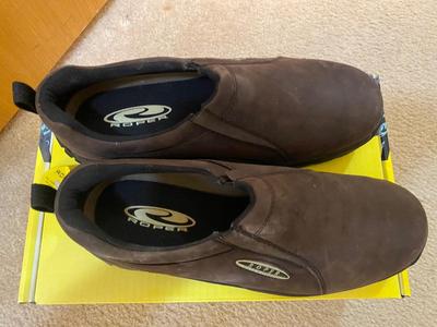 BRAND NEW MEN’S WATERPROOF DARK BROWN SLIP ON ROPER SHOES, SIZE 10D