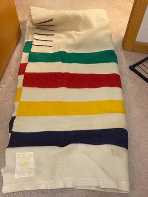 112x88 HUDSON’S BAYPOINT BLANKET 100% WOOL AND NEW TABLE PAD