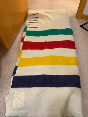 112x88 HUDSON’S BAYPOINT BLANKET 100% WOOL AND NEW TABLE PAD