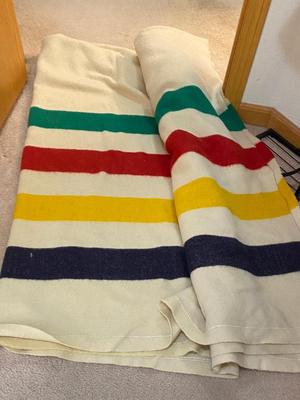112x88 HUDSON’S BAYPOINT BLANKET 100% WOOL AND NEW TABLE PAD