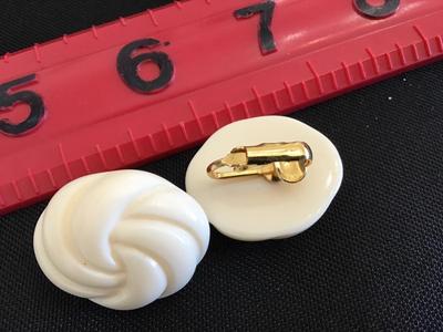 Vintage Clip on Earrings