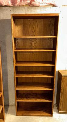 TALL SOLID WOOD BOOKCASE WITH ADJUSTABLE SHELVES