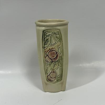 Sale Photo Thumbnail #36: In very good condition except for a chip on the bottom of one of the foot pads. It's not visible when upright and it doesn't affect the balance of the vase. Beautiful finish!