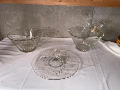 LEAD CRYSTAL SERVING BOWL, VTG CHIP AND DIP BOWL AND DECORATIVE HORS D’OEUVRES PLATTER