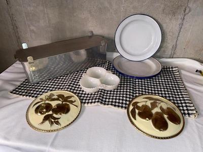 FENTON HOBNAIL SEPARATED DISH, ENAMEL WEAR PLATES, VINTAGE BREAD BOX, AND BRASS WALL HANGINGS