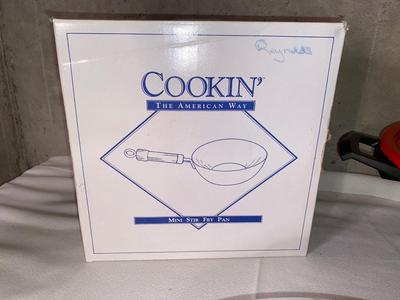 ELECTRIC STIR FRY/WOK, NEW SMALL FRY PAN AND CORNING WARE CASSEROLE DISH