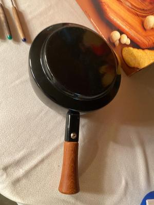 NEW ENAMELWARE FONDU POT AND MEAT AND CHEESE SERVING BOARD/PLATTER AND MORE