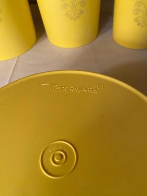 IN GREAT CONDITION! VINTAGE TUPPERWARE CANISTERS