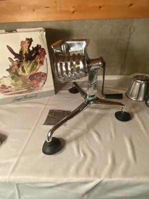 10 3/4" BLOWN CRYSTAL SERVING BOWL AND A SALADMASTER