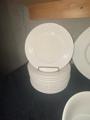 MIKASA ITALIAN COUNTRYSIDE DINNERWARE