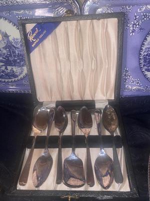 KROMEX LAZY SUSAN SERVER, CUTLERY, BLUE AND WHITE TIN TRAYS AND MORE