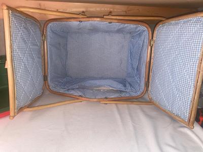WOVEN, LINED PICNIC BASKET WITH PLASTIC DINNERWARE
