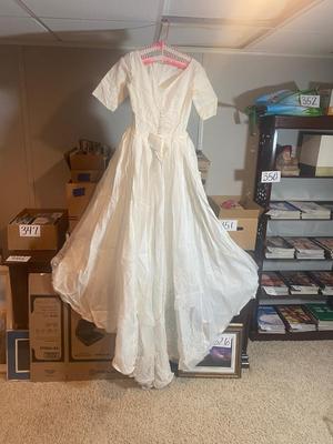 VINTAGE WEDDING DRESS