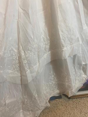 VINTAGE WEDDING DRESS