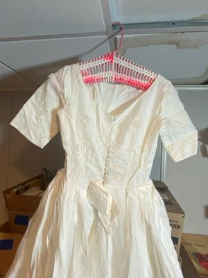VINTAGE WEDDING DRESS
