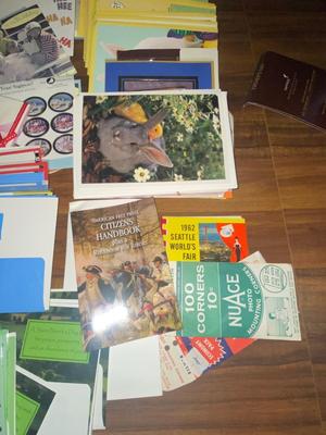 GREETING AND NOTE CARDS