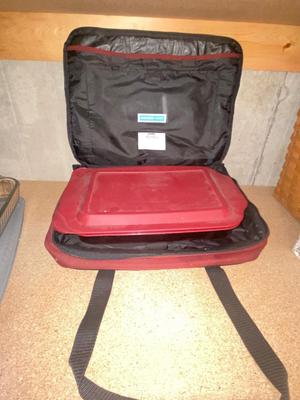 CASSEROLE DISHES WITH LIDS AND THERMAL CARRIER