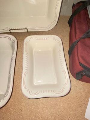 WORLD WIDE STONEWARE BAKING DISHES