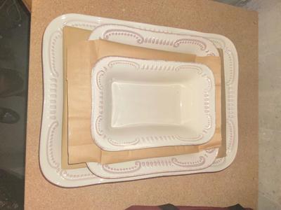 WORLD WIDE STONEWARE BAKING DISHES