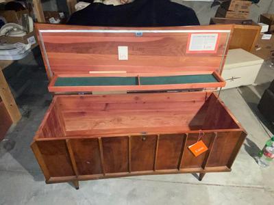 LANE CEDAR LINED HOPE CHEST