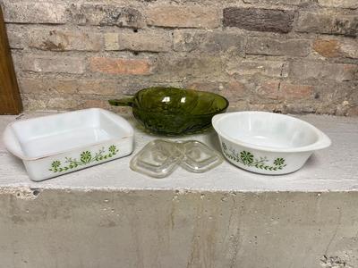 Vintage Glassware and Bakeware