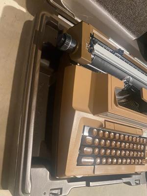 SMITH-CORONA TYPE WRITER