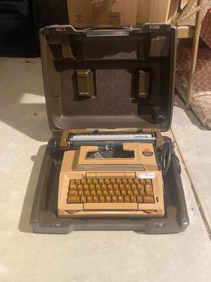 SMITH-CORONA TYPE WRITER