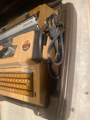 SMITH-CORONA TYPE WRITER