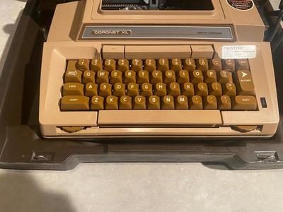 SMITH-CORONA TYPE WRITER