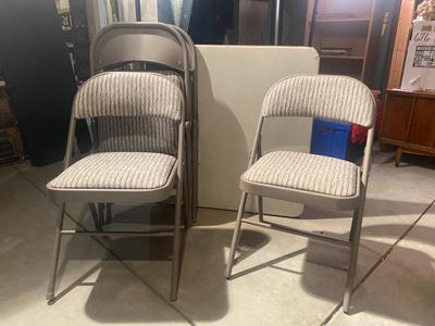 FOLDING CARD TABLE AND PADDED FOLDING CHAIRS