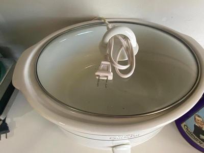 LARGER CROCK POT AND PAMPERED CHEF ROUND BAKING STONE & TIN CAN