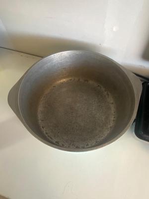 CLUB ALUMINUM DUTCH OVEN & RIVAL BELGIAN WAFFLE MAKER