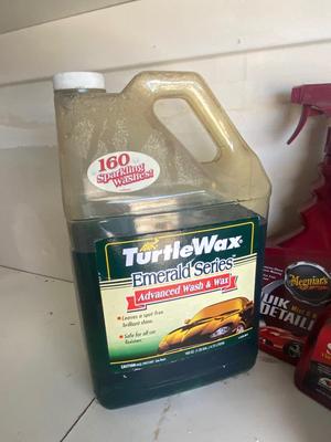 TURTLE WAX CAR WASH AND CHEMICALS TO DETAIL YOUR VEHICLE