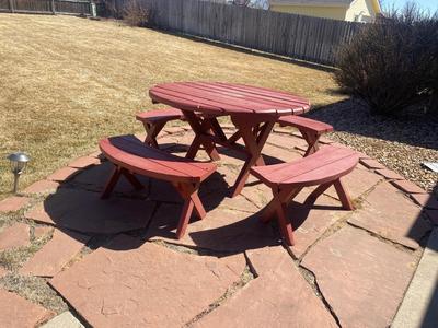 UNIQUE ROUND PICNIC TABLE WITH 4 CURVED BENCHES