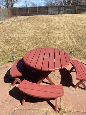 UNIQUE ROUND PICNIC TABLE WITH 4 CURVED BENCHES