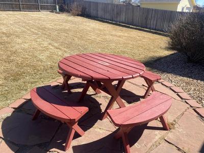 UNIQUE ROUND PICNIC TABLE WITH 4 CURVED BENCHES