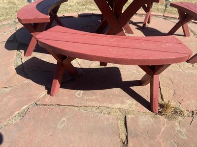 UNIQUE ROUND PICNIC TABLE WITH 4 CURVED BENCHES