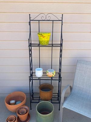 PATIO BAKERS RACK, SEVERAL PLANTERS