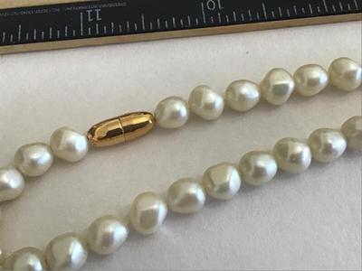 Vintage Faux Pearl Necklace