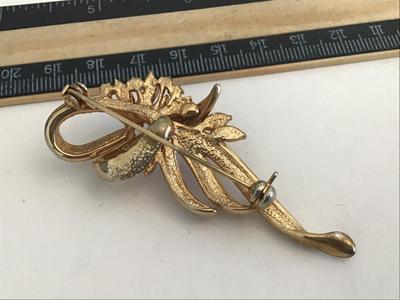 Vintage Rhinestone Brooch