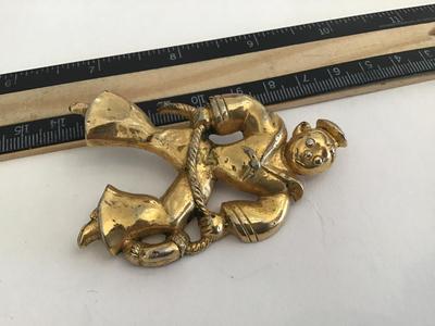 1920-1939 C Clasp Pressed Brass Sailor