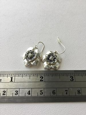 Unmarked flower dangle earrings