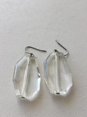 Clear fashion dangle earrings