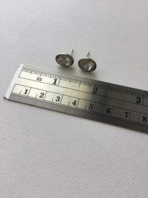 Beautiful unmarked stud earrings