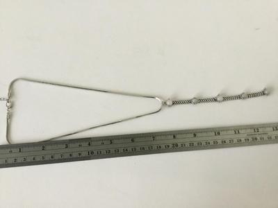 Beautiful unmarked y shaped necklace