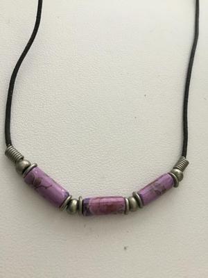 Beautiful vintage liquid silver type necklace