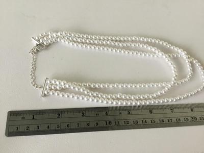 Claire’s marked faux pearl 3 layer fashion necklace